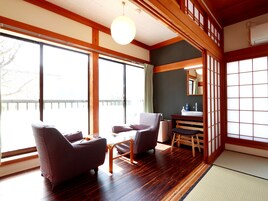 Caja de seguridad en la habitación, wifi gratis y ropa de cama 