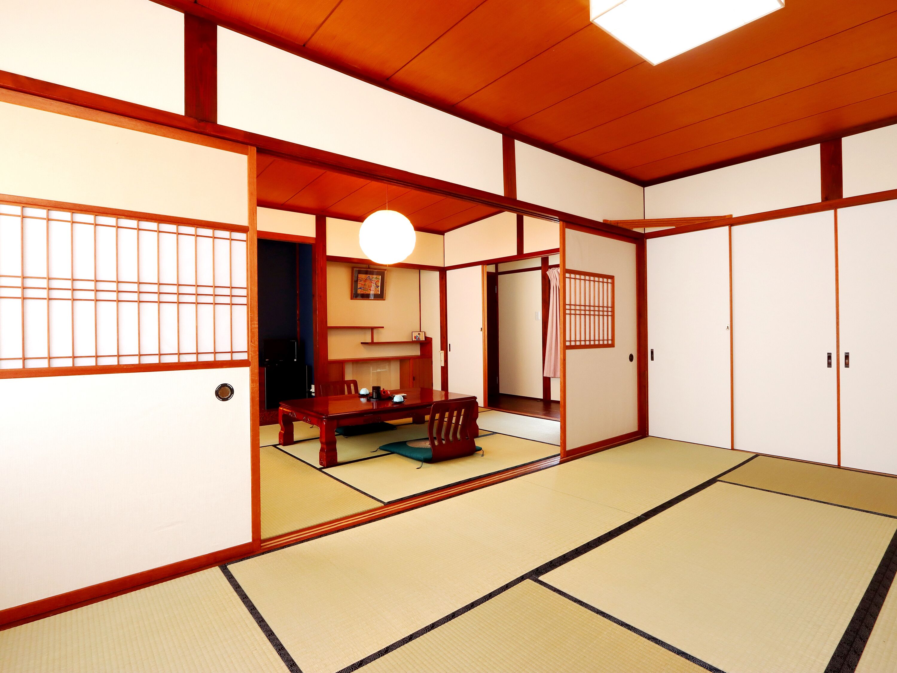 Basic Room | In-room safe, free WiFi, bed sheets