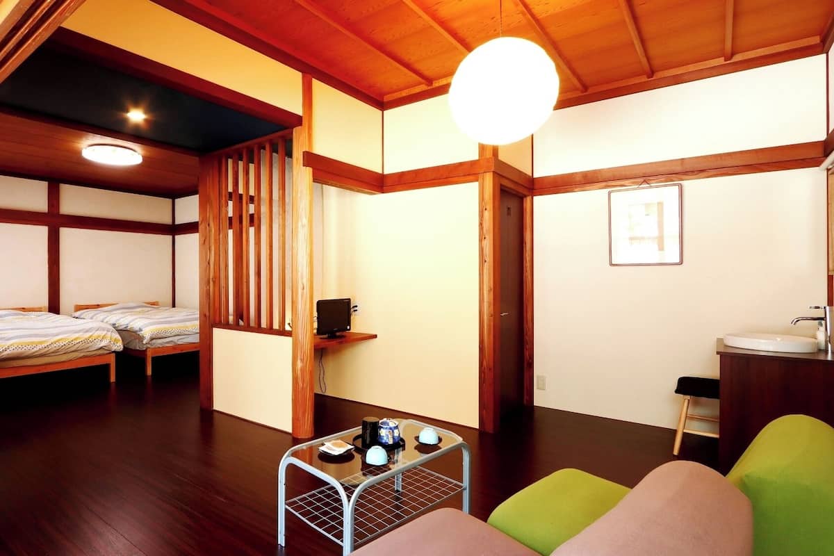 Coffres-forts dans les chambres, Wi-Fi gratuit, draps fournis