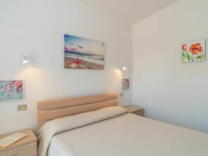 2 bedrooms, travel crib, free WiFi - Beautiful  villa for 5 guests with A/C, WIFI, TV and terrace (Aglientu)