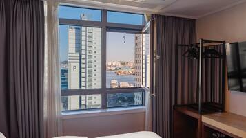 Standard Double Room, Harbour View | Minibar, blackout curtains, soundproofing, free WiFi