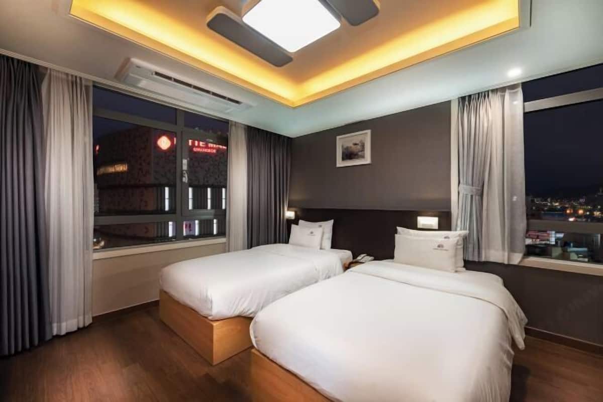 1 Schlafzimmer, Minibar, Verdunkelungsvorhänge, schallisolierte Zimmer