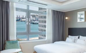Deluxe Family Twin (Harbor View) | Frigobar, cortinas blackout, quartos à prova de som, Wi-Fi de cortesia