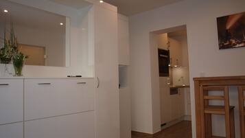 Business Condo (incl. 50€ cleaning fee) | Living area | Flat-screen TV