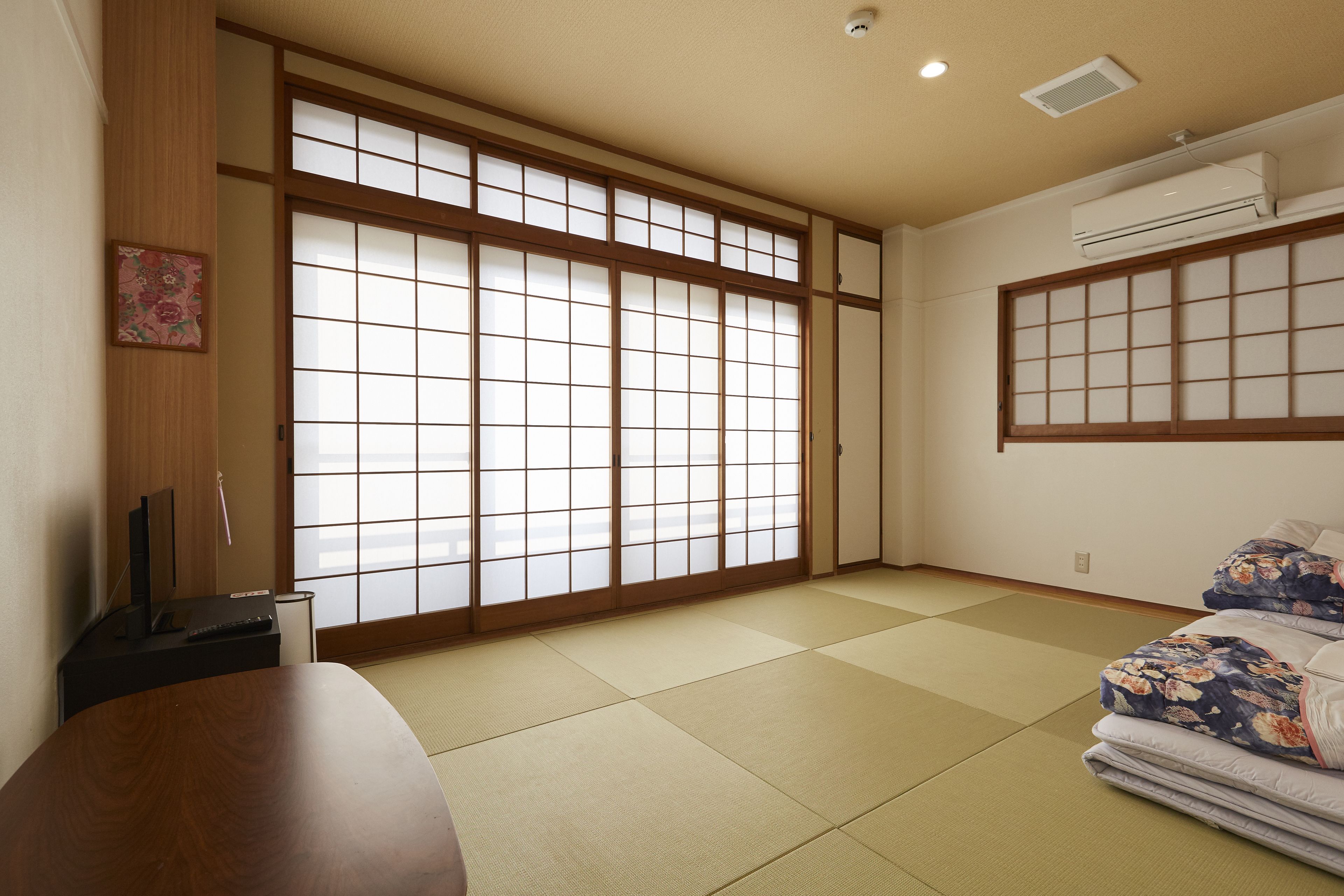 economy triple room | individually decorated, free wifi