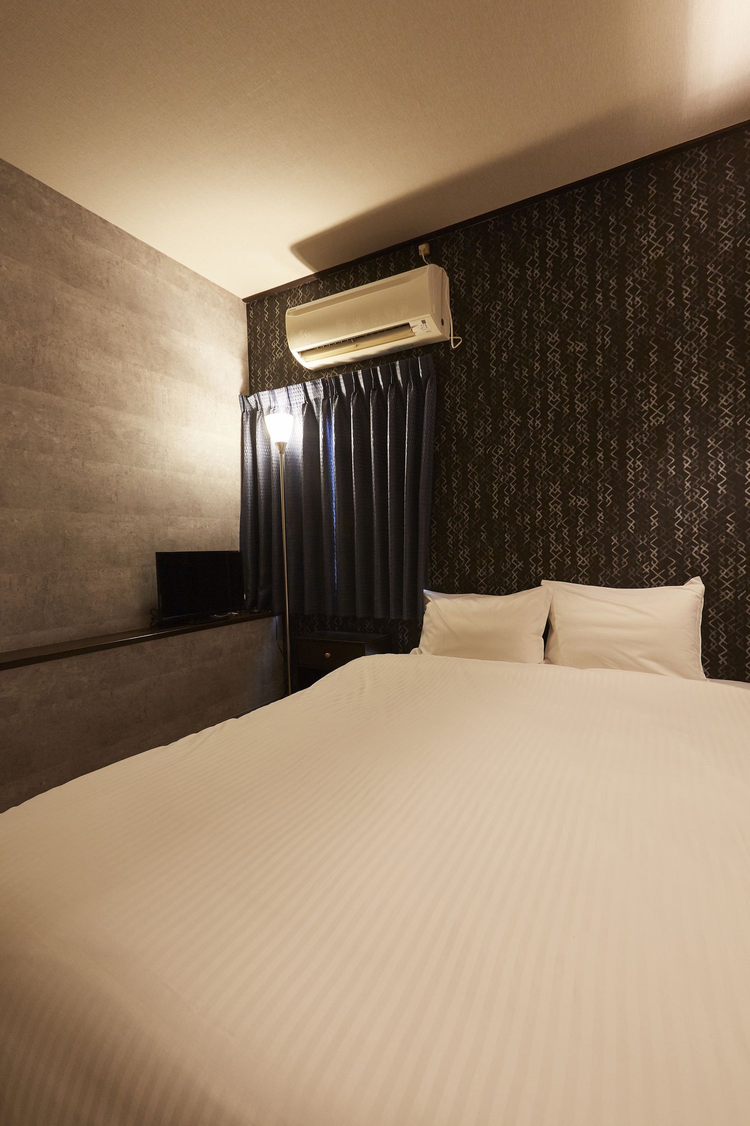 standard double room | individually decorated, free wifi