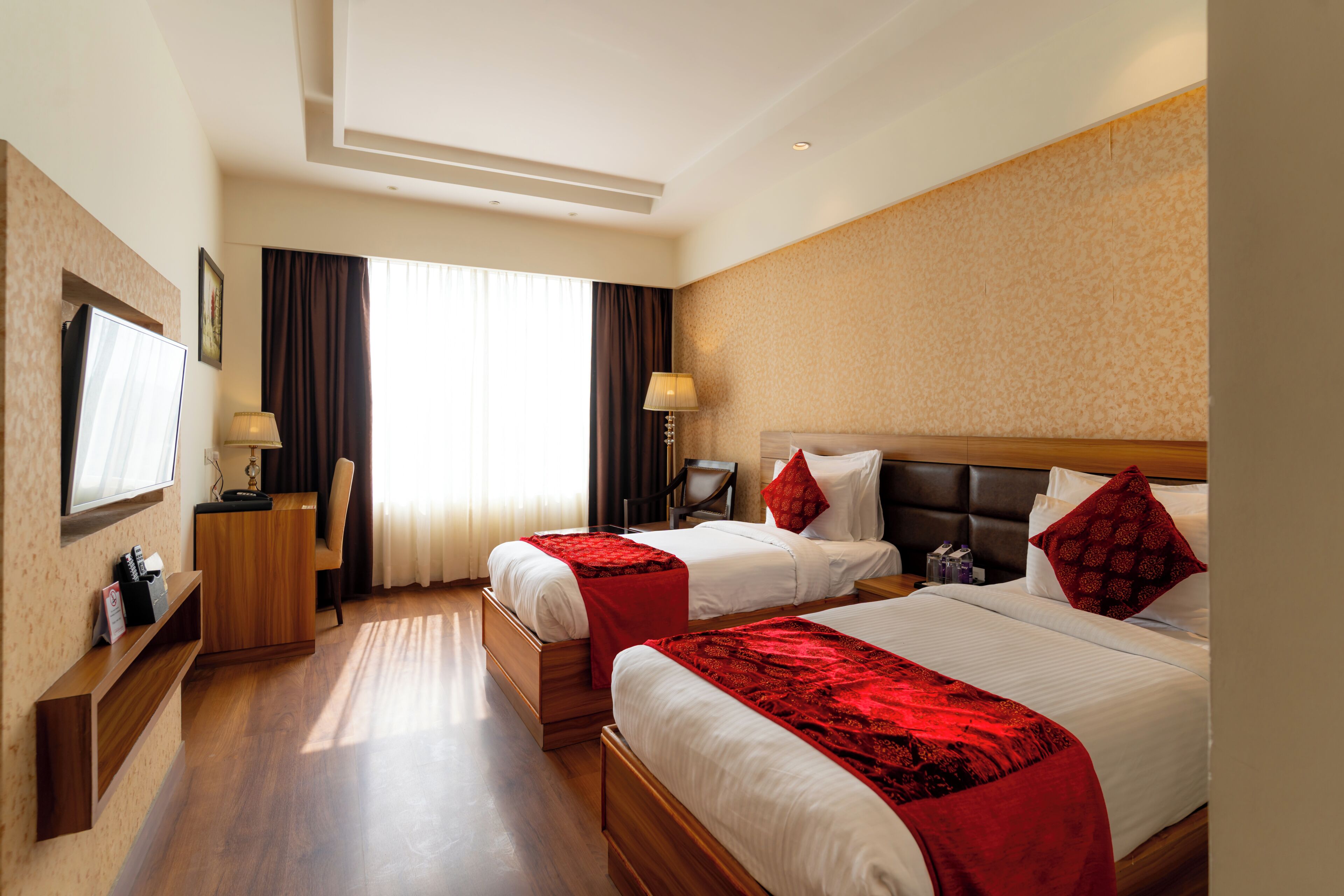 Luxury Twin Room | Egyptian cotton sheets, premium bedding, in-room safe, desk