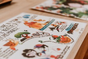 Minibar, bureau, chambres insonorisées, lits bébé (en supplément)