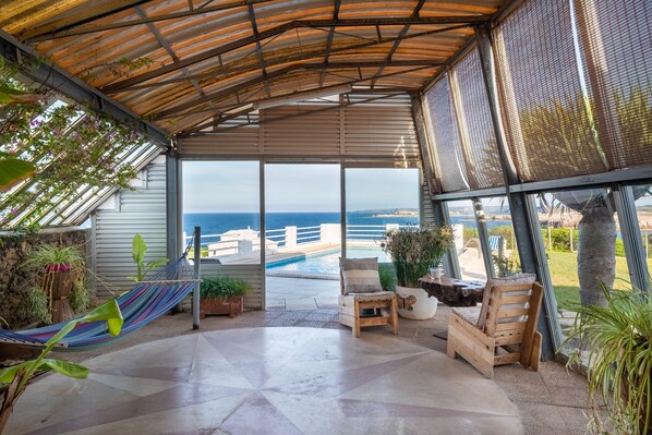 Pool - Directly by the sea with greenhouse - Villa Solivent (Mercadal)