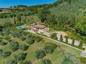 Exterior - Villa "Amazing Assisi" with Private Pool, Private Terrace & Wi-Fi (Assisi)