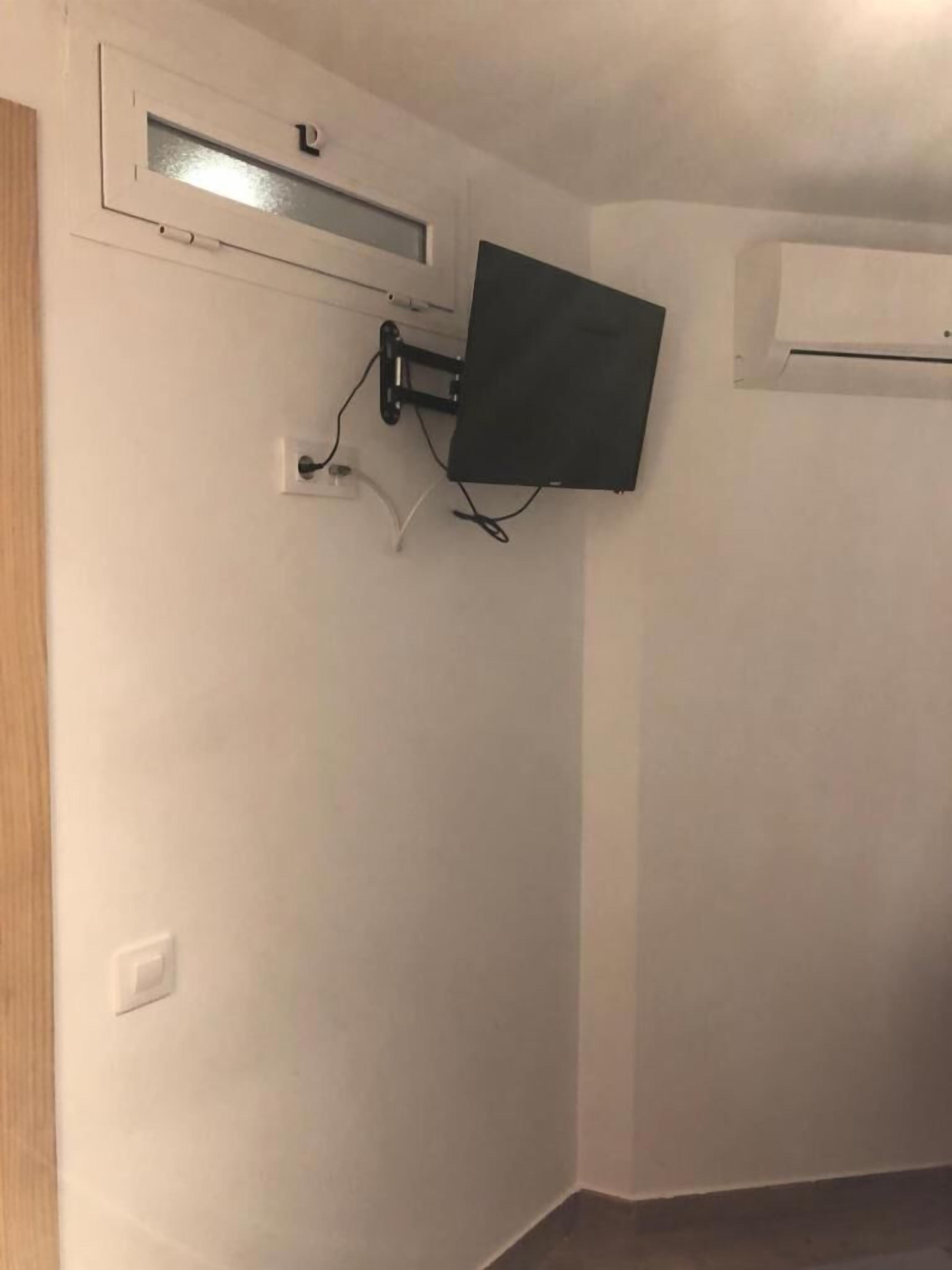 Foto - Hostal Ciempozuelos, familiar, cerca del Parque Warner y Madrid