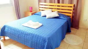 Blackout curtains, iron/ironing board, free WiFi - Luxury Apartment in the Center (Larnaca)