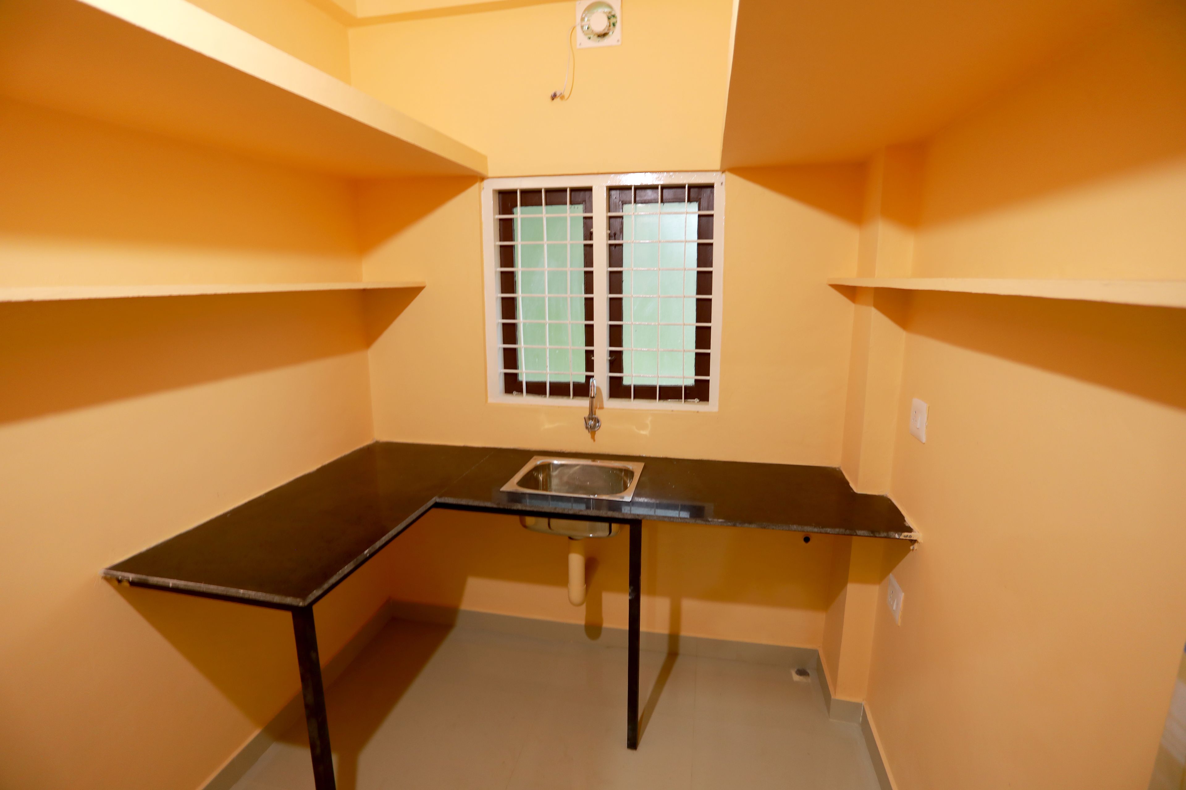 fridge, electric kettle, paper towels