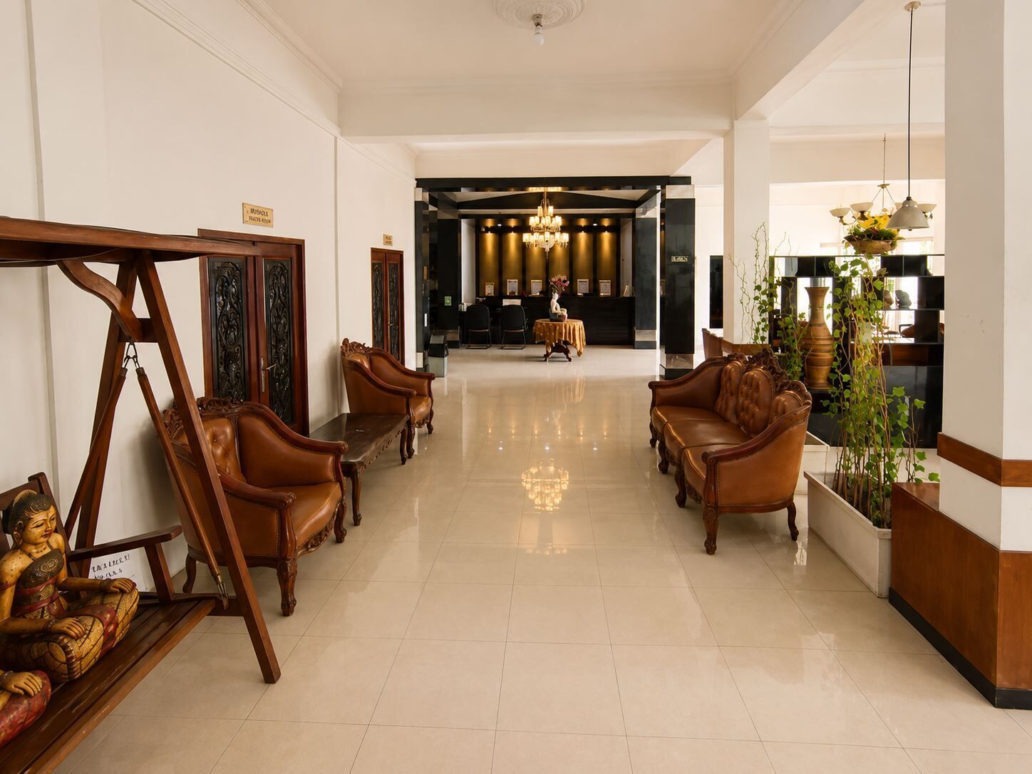 Lobby-Lounge