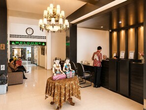 Reception - Satya Graha Hotel (Yogyakarta)