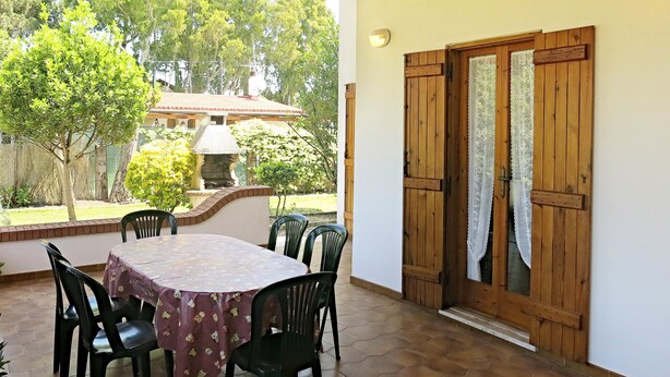Unclassified image, 1 of 16, button - Dolly - con giardino a 250 mt dal mare (Fondi)