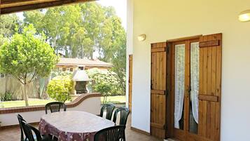 Villa, 3 Bedrooms | Terrace/patio