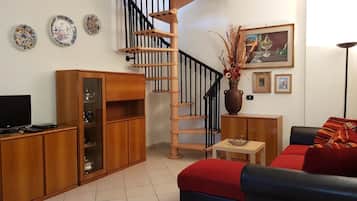 Apartment, 3 Bedrooms | Living room