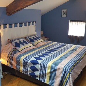 Double Room (Bleuets) - Chambres d'hôtes d'Hias (Angoumé)