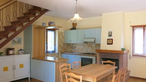 Villa, 3 Bedrooms - Naly - Prestigioso Villino sul mare (Fondi)