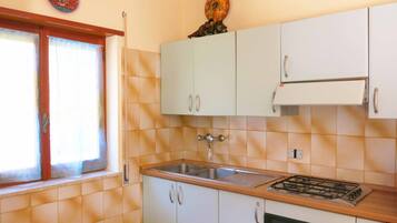 Villa, 3 Bedrooms | Dapur peribadi | Peti sejuk/penyejuk beku saiz penuh, dapur