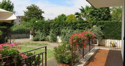 Sergy1 - villino con giardino al mare