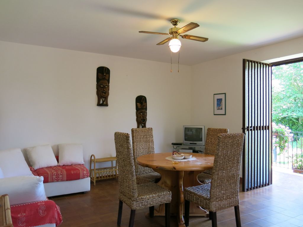 Biệt thự, 2 phòng ngủ | Khu vực ăn uống tại phòng