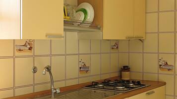 Villa, 3 Bedrooms | Private kitchen | Full-sized fridge, stovetop, cookware/dishes/utensils