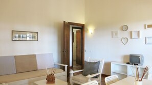 Căn hộ, 2 phòng ngủ | Phòng khách