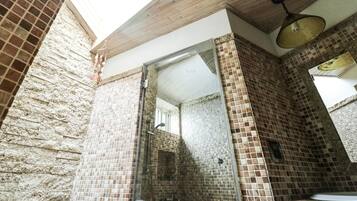 Habitación doble Prestigio, 1 cama matrimonial, para no fumadores | Lavabo en el baño