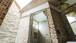 Habitación Signature doble, 1 cama doble, no fumadores | Lavabo del cuarto de baño