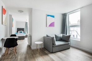 Superior Apartment (Triple) - OYO Studiotel Great Yarmouth - Modern Hotel Apartments (Great Yarmouth)