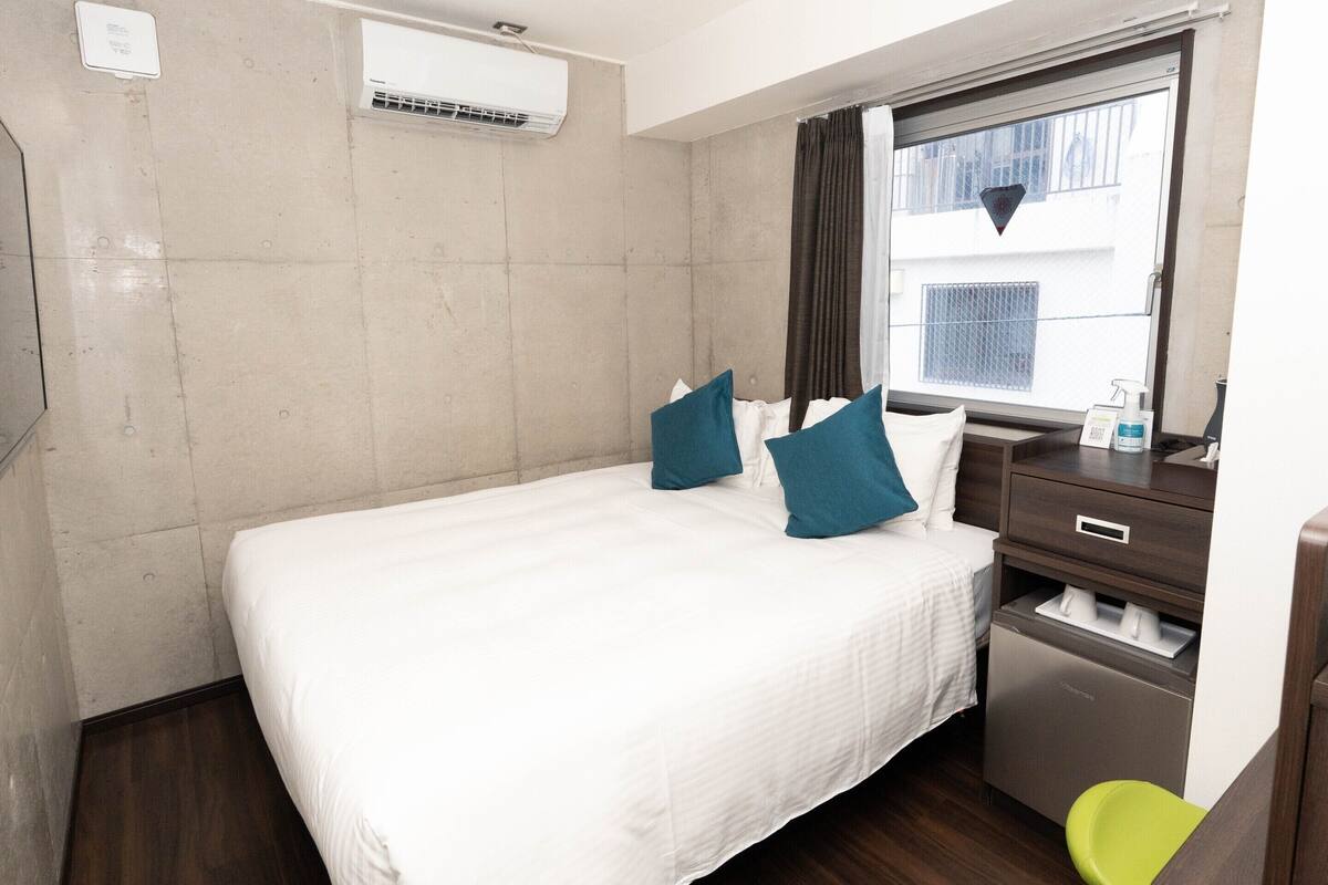 Standard Double Room, 1 Queen Bed, Non Smoking, Refrigerator | Down duvets, desk, soundproofing, free WiFi