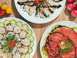 Daily buffet breakfast for a fee