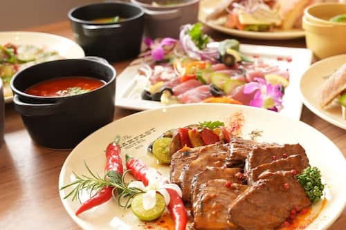 朝食 (ビュッフェ)、毎日提供 (有料)