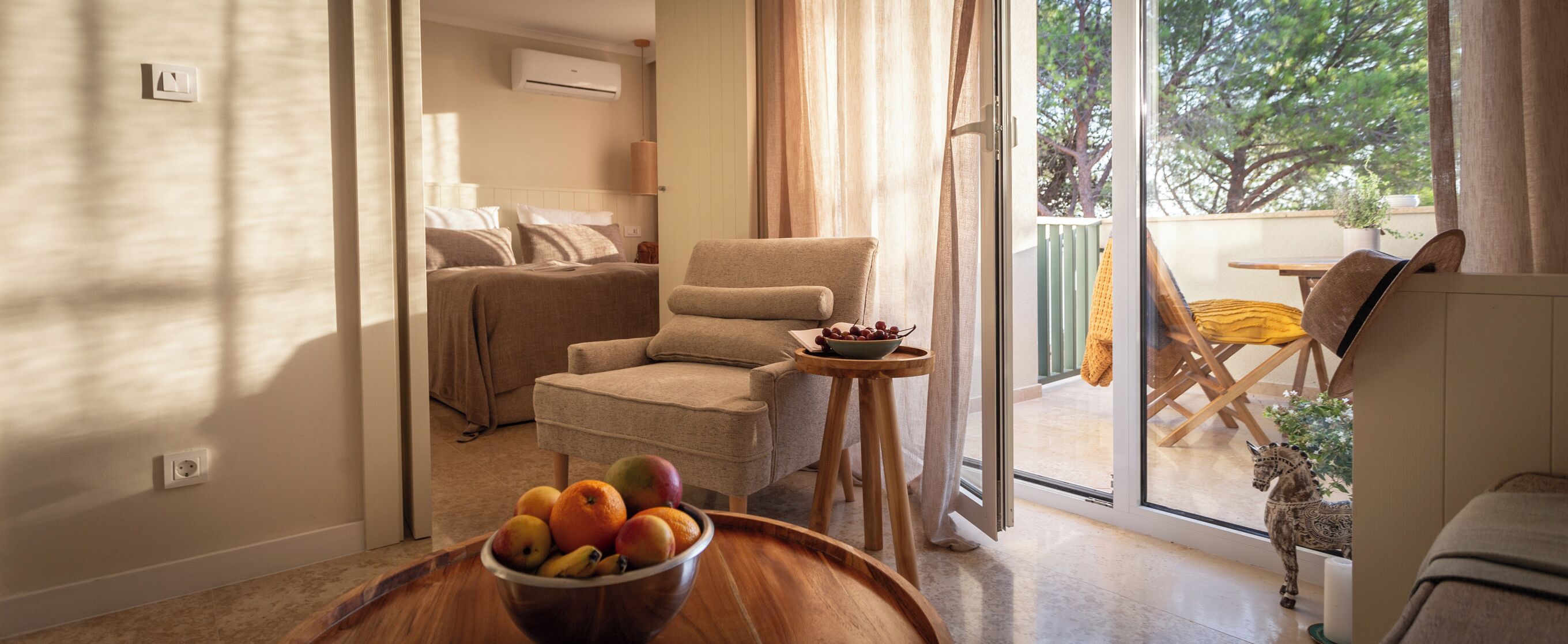 Apartment | Living area | Flat-screen TV