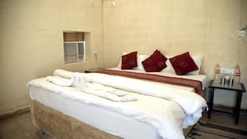 Quarto superior | Roupas de cama premium, Wi-Fi de cortesia, roupa de cama