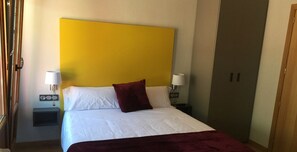 أسرّة أطفال/رضّع (مجانًا) وواي فاي مجانًا وملاءات أسرّة