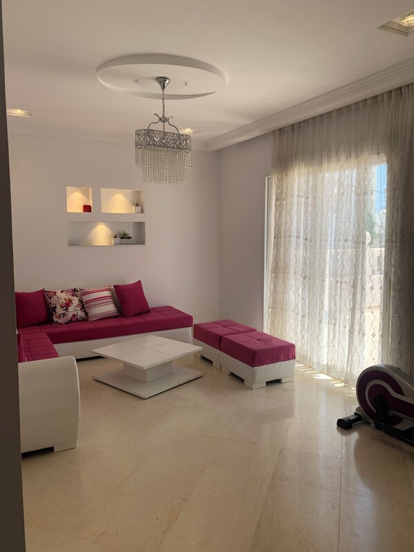 Flat-screen TV - Villa (Hammamet)