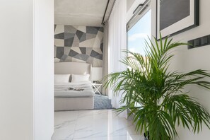 Decoración personalizada, muebles diferentes y escritorio