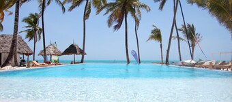 The Loop Beach Resort