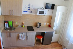 Private kitchenette - Apartments on Prospekt Dzerzhinskogo 238 (Novorossijsk)