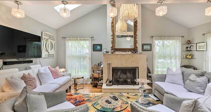 Cute East Hampton Cottage w/ Patio - Walk to Beach