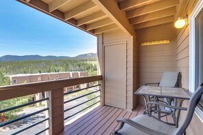 Property grounds - Stunning Mountain Views: Silverthorne Condo! (Silverthorne)