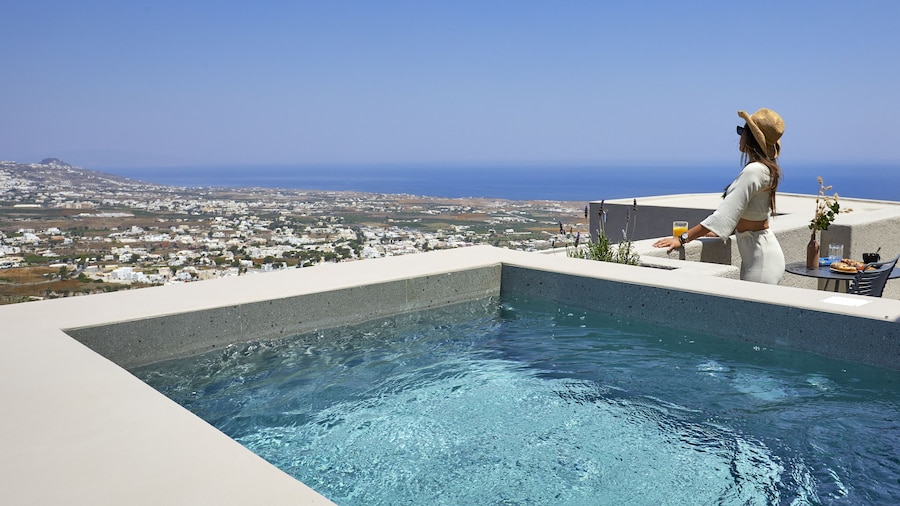 Halcyon Days Suites
