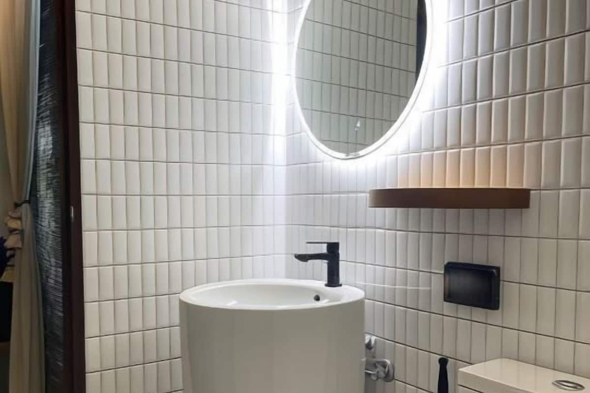 Baño | Regadera, amenidades de baño gratuitas, secadora de cabello, pantuflas