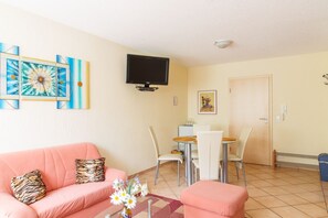 Phòng dành cho gia đình (Deluxe) | Minibar, truy cập Internet không dây miễn phí, bộ trải giường 