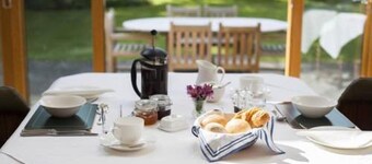 Larkrise Cottage