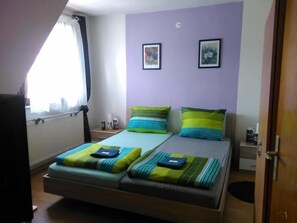 Literie de qualité supérieure, décoration personnalisée