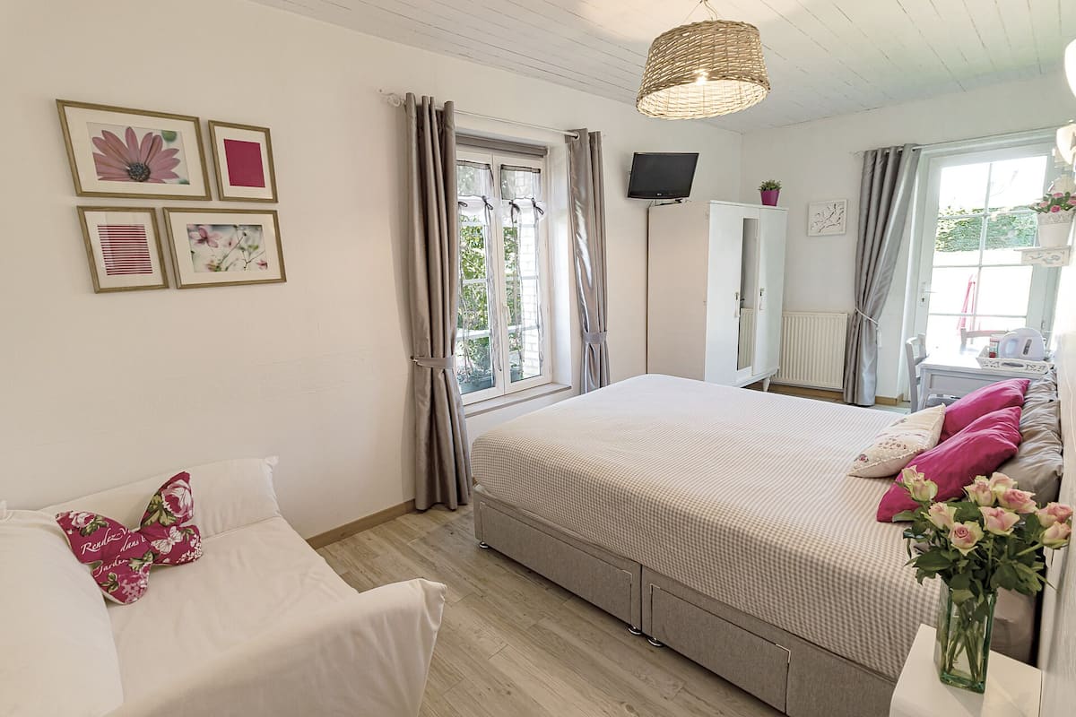 Double Room, Ensuite, Garden View (L'Ete) | 1 bedroom